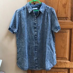 Joan rivers short sleeve jean shirt size small